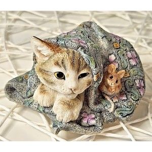 Adorable Kitten Cat w/ Mouse Sleeping Under Blanket Figurine Hand Painted 3"x2"